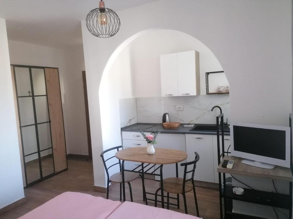 Vila Mateja Trogir Exterior foto